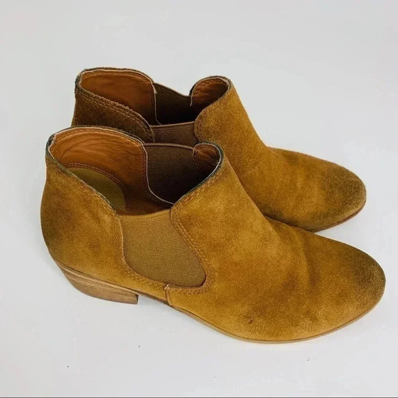 BP Tripp suede ankle booties - Picture 3 of 8